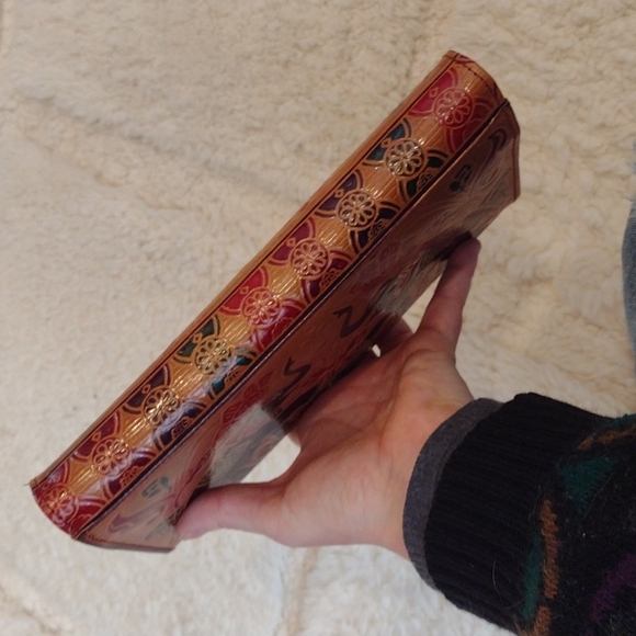 Genuine Hand-Tooled Painted Leather Clutch Wristlet Wallet Tribal Elephant Style - Picture 15 of 15